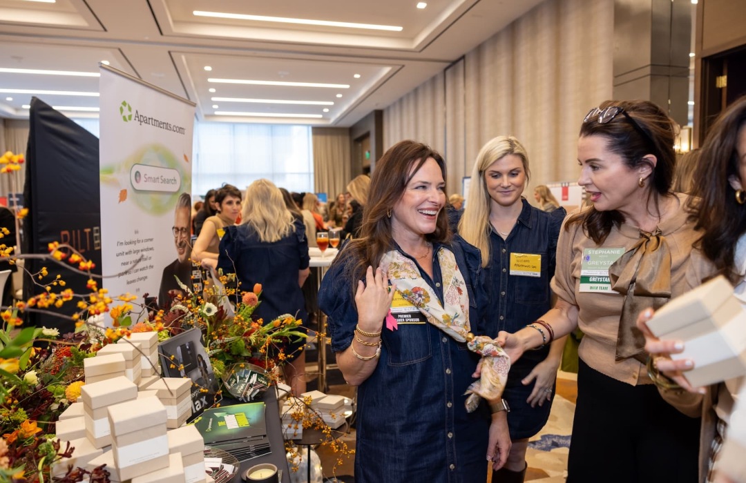 image of women interacting at a trade show